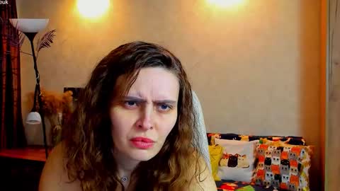 Snapshot of gloria_wood chatting on December 14, 2025, 3:39 pm Gloria Wood online show from December 14, 2025, 3:39 pm