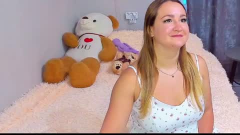 gloriamistress online show from June 19, 2026, 9:13 am