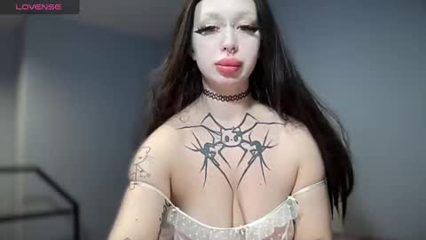 Snapshot of gloryaaaa chatting on December 21, 2024, 12:31 am I want to make you happy and lovense online show from December 21, 2024, 12:31 am