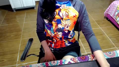 Snapshot of glowingecho chatting on December 6, 2024, 3:30 am glowingecho online show from December 6, 2024, 3:30 am