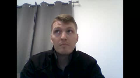 Snapshot of gmonay1331 chatting on January 25, 2025, 1:54 am gmonay1331 online show from January 25, 2025, 1:54 am