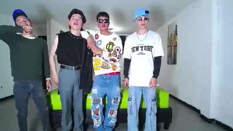 Snapshot of gnecos chatting on October 23, 2025, 6:06 pm THOMAS AND DAMIAND online show from October 23, 2025, 6:06 pm