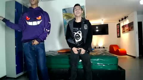 THOMAS AND DAMIAND online show from May 2, 2026, 8:58 pm