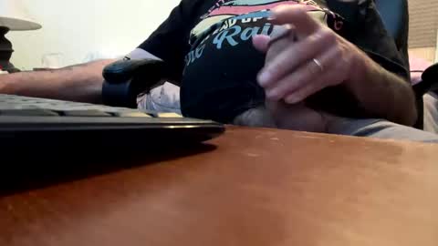 gngnxxx online show from November 4, 2025, 1:10 pm