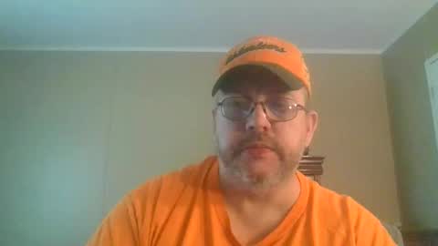 Snapshot of gobey33 chatting on April 25, 2026, 6:27 pm IDKIDCIDGAF online show from April 25, 2026, 6:27 pm