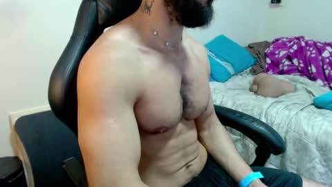 Snapshot of god_hunkules chatting on March 11, 2026, 4:57 pm god hunkules online show from March 11, 2026, 4:57 pm