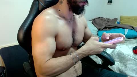 Snapshot of god_hunkules chatting on March 18, 2026, 4:32 pm god hunkules online show from March 18, 2026, 4:32 pm