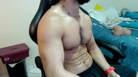 Snapshot of god_hunkules chatting on April 19, 2026, 8:11 pm god hunkules online show from April 19, 2026, 8:11 pm
