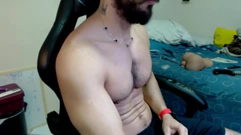 Snapshot of god_hunkules chatting on April 22, 2026, 7:15 pm god hunkules online show from April 22, 2026, 7:15 pm