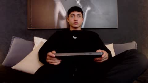 steven online show from January 8, 2025, 7:24 pm