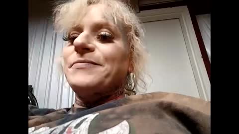 Snapshot of goddess0505 chatting on September 14, 2025, 8:02 am goddess0505 online show from September 14, 2025, 8:02 am