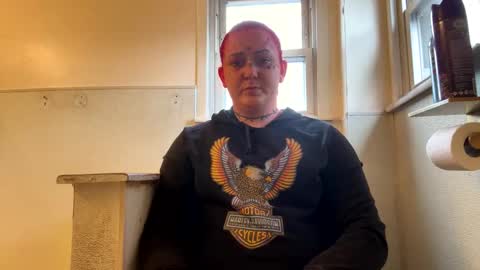 Snapshot of goddess182002 chatting on October 27, 2025, 4:55 pm goddess182002 online show from October 27, 2025, 4:55 pm