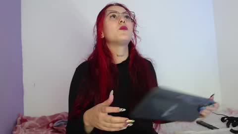 Snapshot of goddess_allison chatting on December 31, 2024, 8:12 pm goddess_allison online show from December 31, 2024, 8:12 pm