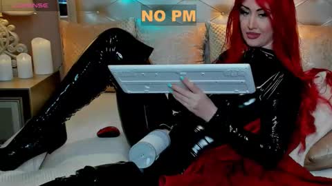 Snapshot of goddess_evangeline chatting on September 23, 2025, 6:33 pm Goddess Evangeline online show from September 23, 2025, 6:33 pm