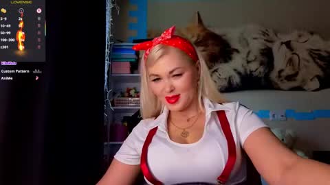 Snapshot of goddess_isabella11 chatting on April 19, 2026, 2:55 am Mrs. Isabella online show from April 19, 2026, 2:55 am
