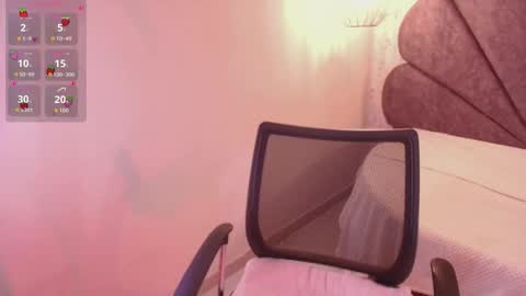 M A R T I N A  online show from December 14, 2025, 1:49 pm