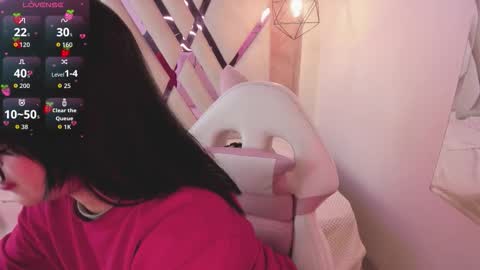 M A R T I N A  online show from February 6, 2026, 1:03 pm