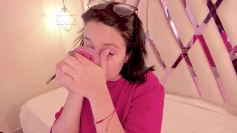 M A R T I N A  online show from March 18, 2026, 12:19 pm