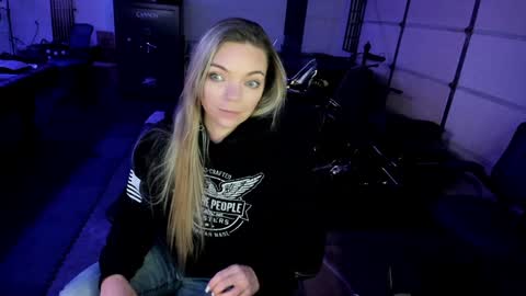 Snapshot of goddess_of_mars chatting on December 3, 2024, 3:33 pm Patricia Mars Goddess of Mars twitter thegoddessmindy online show from December 3, 2024, 3:33 pm