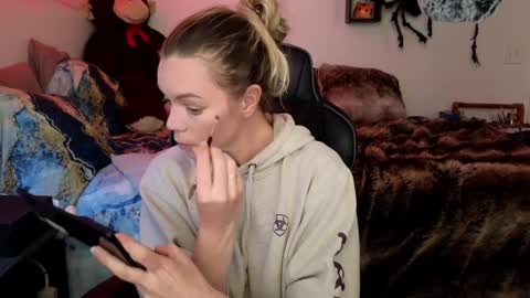 Snapshot of goddess_of_mars chatting on January 28, 2025, 2:53 pm Patricia Mars Goddess of Mars twitter thegoddessmindy online show from January 28, 2025, 2:53 pm