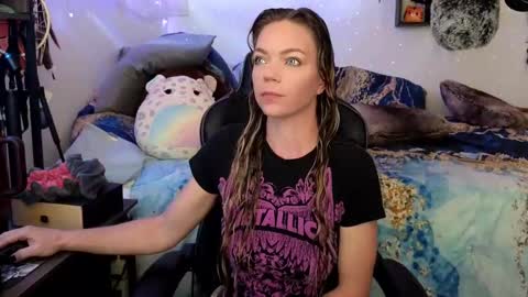 Snapshot of goddess_of_mars chatting on March 4, 2025, 3:37 pm Patricia Mars Goddess of Mars twitter thegoddessmindy online show from March 4, 2025, 3:37 pm