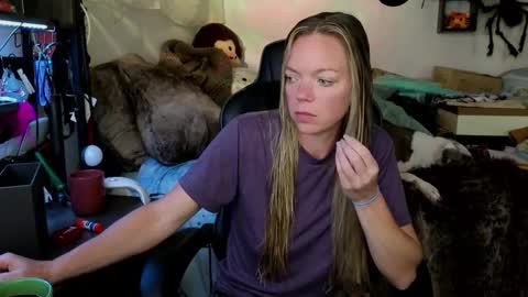 Snapshot of goddess_of_mars chatting on October 7, 2025, 3:31 pm Patricia Mars Goddess of Mars twitter thegoddessmindy online show from October 7, 2025, 3:31 pm