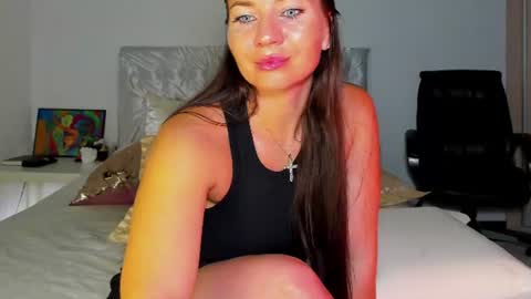 Snapshot of goddess_squirt_ chatting on August 8, 2026, 2:14 am Katrin online show from August 8, 2026, 2:14 am