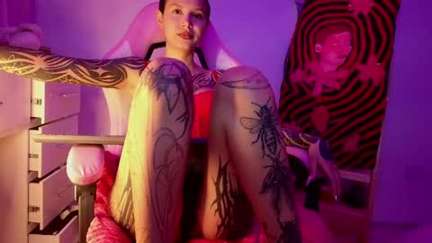 vee online show from March 27, 2026, 5:02 am