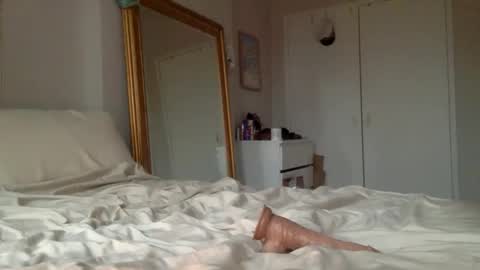 Snapshot of goddessadriannaluna chatting on December 2, 2025, 6:25 pm Goddess Adrianna online show from December 2, 2025, 6:25 pm