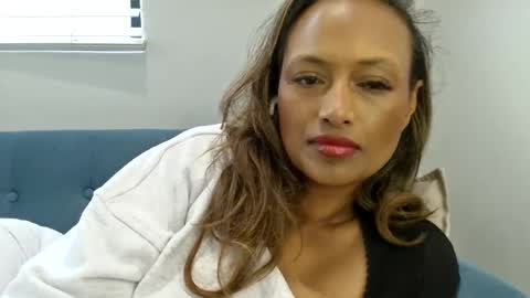 Snapshot of goddessalayna2424 chatting on June 14, 2026, 2:19 pm goddessalayna2424 online show from June 14, 2026, 2:19 pm