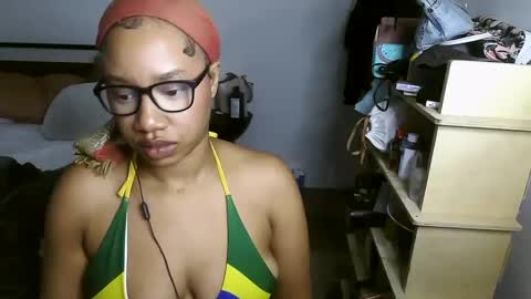 Snapshot of goddessdaisysky chatting on December 2, 2024, 11:51 pm Goddess Daisy Sky online show from December 2, 2024, 11:51 pm