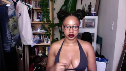 Snapshot of goddessdaisysky chatting on September 14, 2025, 5:12 pm Goddess Daisy Sky online show from September 14, 2025, 5:12 pm