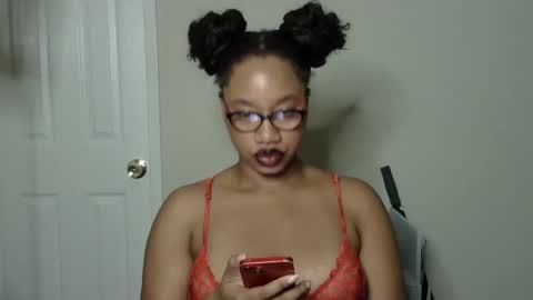 Snapshot of goddessdaisysky chatting on September 20, 2025, 4:35 am Goddess Daisy Sky online show from September 20, 2025, 4:35 am