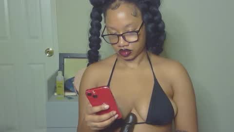 Snapshot of goddessdaisysky chatting on October 18, 2025, 2:58 am Goddess Daisy Sky online show from October 18, 2025, 2:58 am