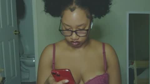 Snapshot of goddessdaisysky chatting on October 31, 2025, 2:12 am Goddess Daisy Sky online show from October 31, 2025, 2:12 am