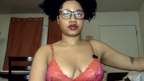 Snapshot of goddessdaisysky chatting on November 28, 2025, 11:07 pm Goddess Daisy Sky online show from November 28, 2025, 11:07 pm