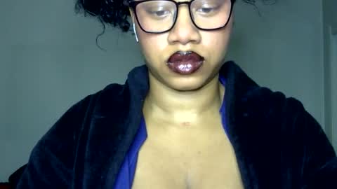 Snapshot of goddessdaisysky chatting on December 18, 2025, 5:35 am Goddess Daisy Sky online show from December 18, 2025, 5:35 am