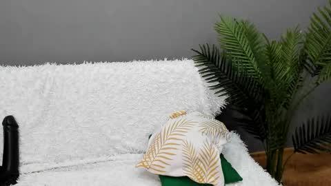 goddessemily_ online show from December 17, 2024, 8:23 am