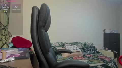 Snapshot of goddessgeorgia chatting on February 18, 2026, 4:14 pm Goddess Georgia online show from February 18, 2026, 4:14 pm
