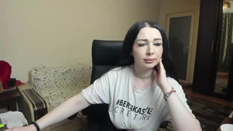 Snapshot of goddessgeorgia chatting on April 27, 2026, 5:44 pm Goddess Georgia online show from April 27, 2026, 5:44 pm