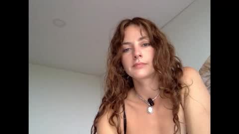 Snapshot of goddessmiamuse chatting on January 15, 2026, 9:14 am goddessmiamuse online show from January 15, 2026, 9:14 am