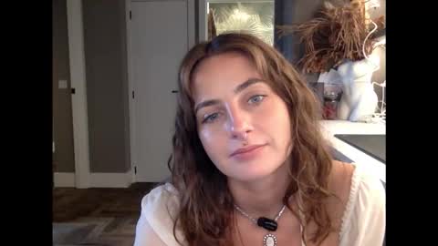 Snapshot of goddessmiamuse chatting on February 9, 2026, 2:21 pm goddessmiamuse online show from February 9, 2026, 2:21 pm