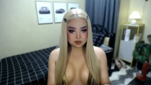 NATALIE HEART online show from June 25, 2026, 1:59 pm