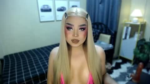 NATALIE HEART online show from June 29, 2026, 1:55 pm
