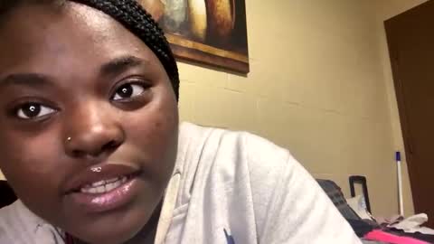 goddessnyia online show from January 21, 2025, 2:33 am
