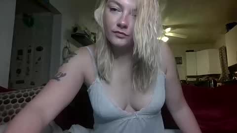 Snapshot of goddessshay099 chatting on November 16, 2025, 10:48 pm goddessshay099 online show from November 16, 2025, 10:48 pm