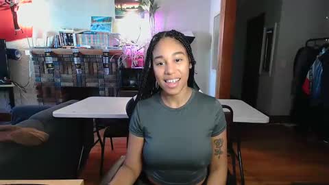 Snapshot of goddesstinaruiz chatting on January 13, 2025, 4:41 pm Goddess Tina 3 online show from January 13, 2025, 4:41 pm