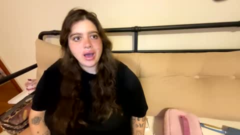 Snapshot of goddessviccc chatting on July 10, 2026, 2:05 am princessviccxo online show from July 10, 2026, 2:05 am