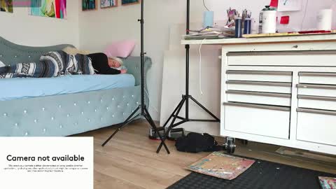 Anja online show from November 18, 2025, 7:07 pm