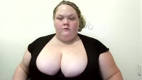 Snapshot of godessisabella chatting on June 27, 2026, 2:05 am godessisabella online show from June 27, 2026, 2:05 am